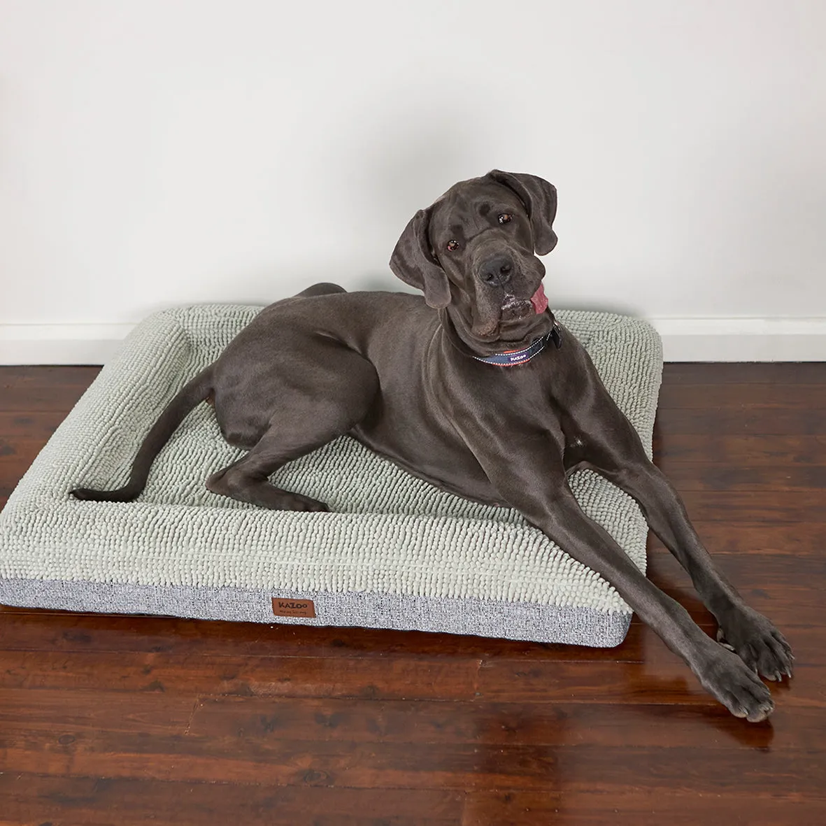 Wombat Dog Bed - Massager